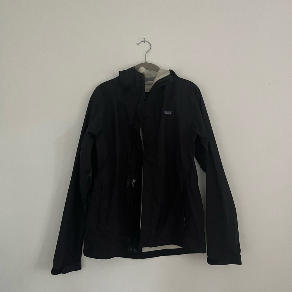 Patagonia men's rain jacket
